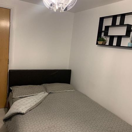 Room Near City ลอนดอน ภายนอก รูปภาพ